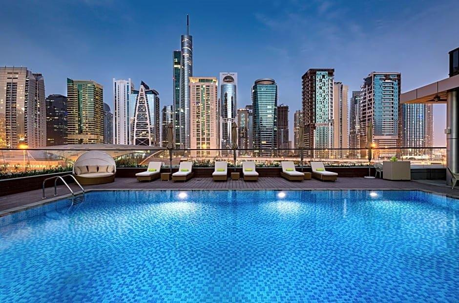 7 Nights Dubai Marina, Room Upgrades & Flights