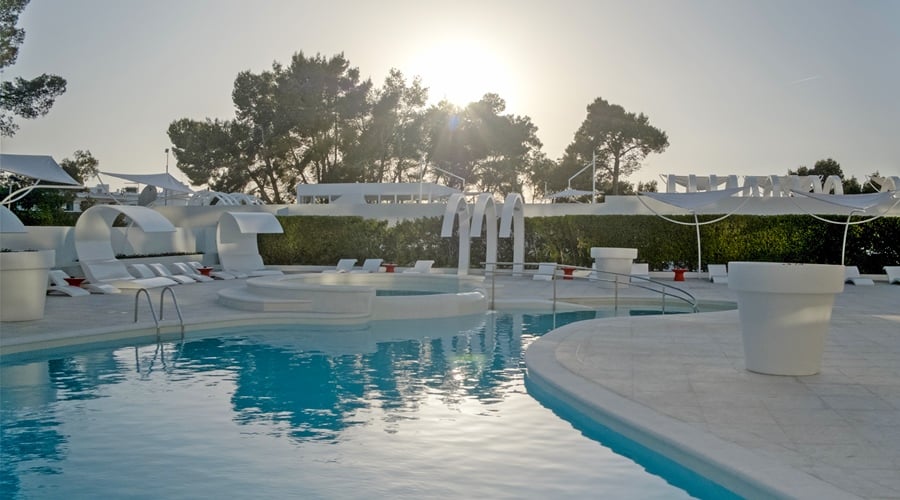 THB Naeco Ibiza, perfect for nightlife, 5 nights with flights