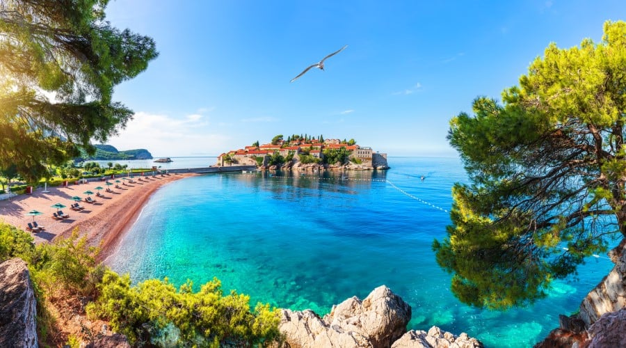 Beachfront Picturesque Croatia, Daily Breakfast & Dinner, Flight